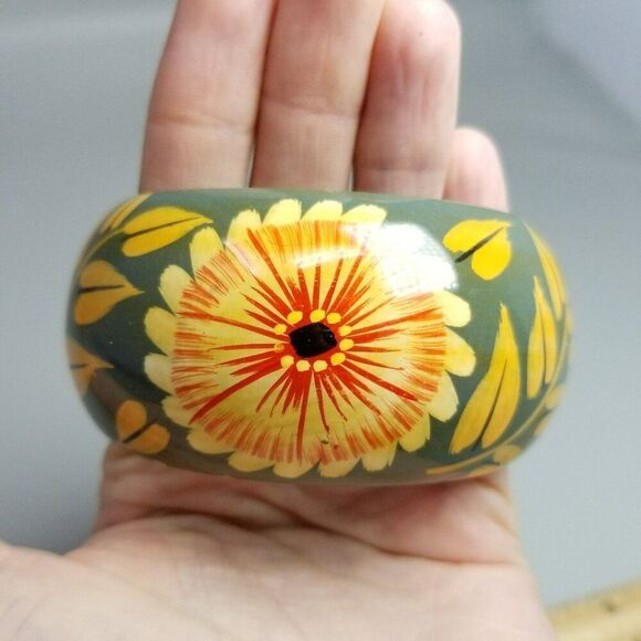 Vintage Yellow Floral Wide Bangle Bracelet, Gray Background, Retro Estate - Picture 2 of 7